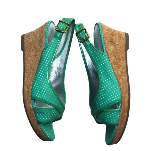 L.L. BEAN | Green Polka Dot Cork Wedge Heels Size 8 - Picture 4 of 7